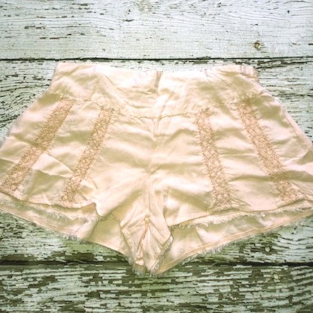 💥 BOGO Vanilla Star Baby Pink Shorts Sz M